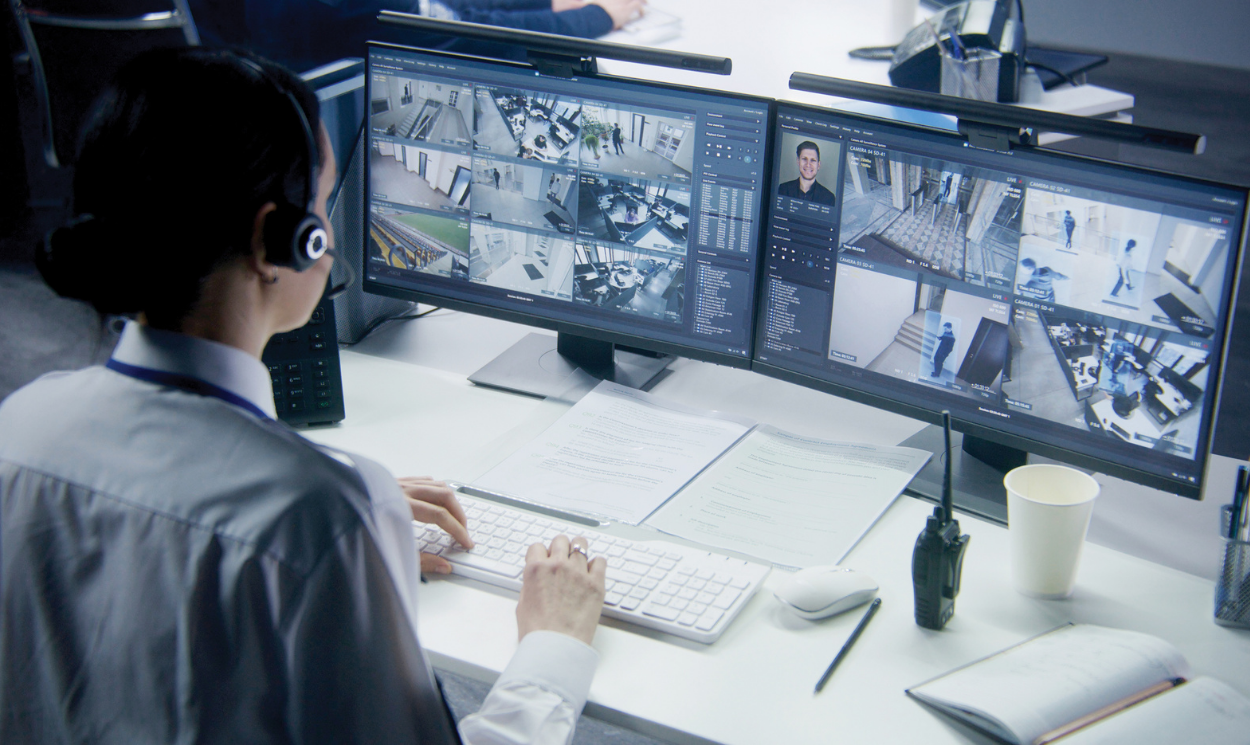 modern security solutions in operations centre